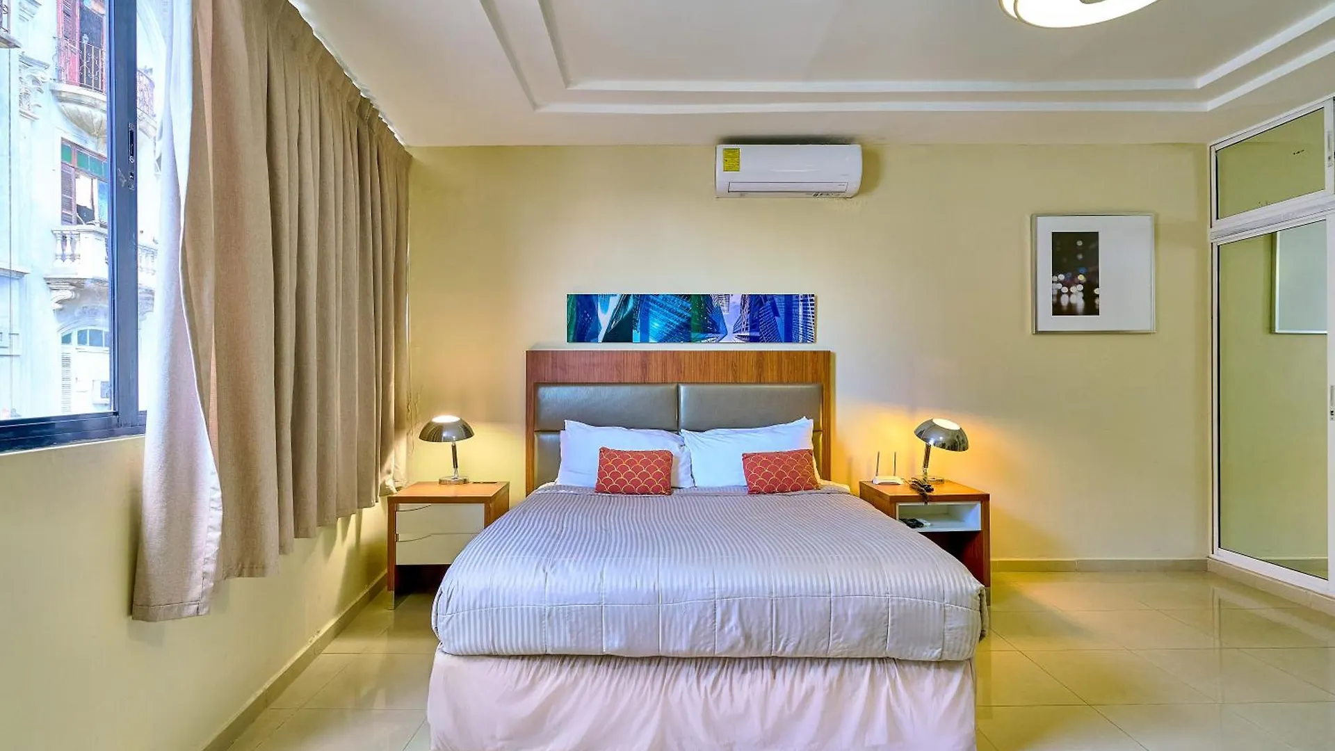 Hotel Libertad At Historic Main Street Santo Domingo